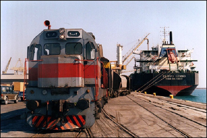 افزایش سرعت تجارت با همکاری شرکت حمل‌ونقل کشتیرانی و راه‌آهن